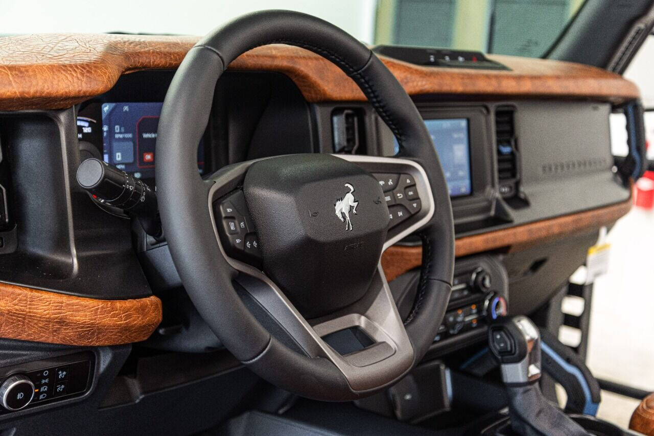 2023 FORD Bronco SUV / Crossover - $69,999