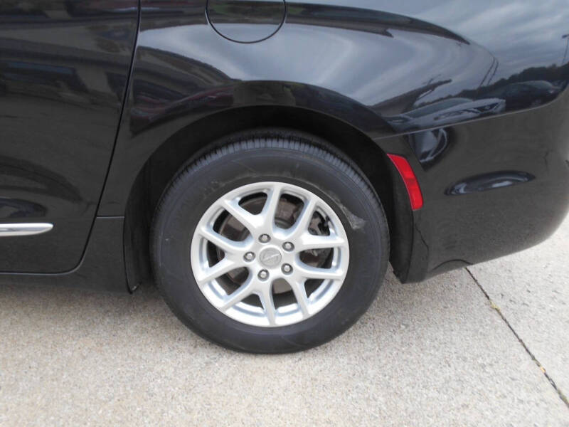 2020 Chrysler Pacifica Touring L