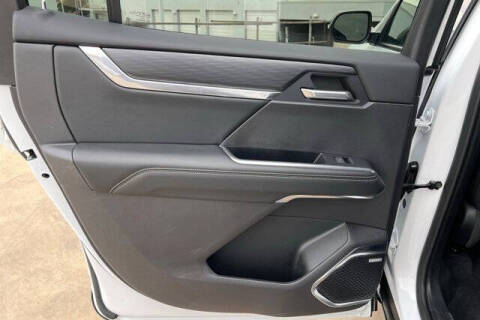 2024 GMC Acadia Elevation