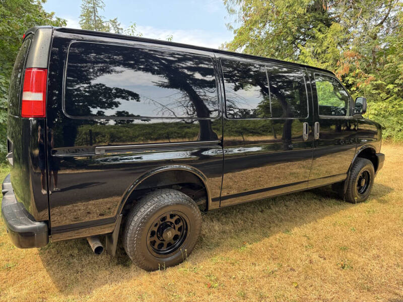 2017 GMC Savana 2500