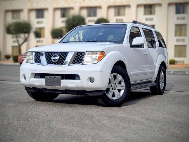 2006 Nissan Pathfinder LE