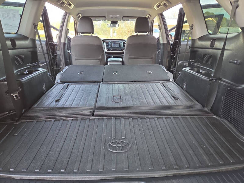 2017 Toyota Highlander LE