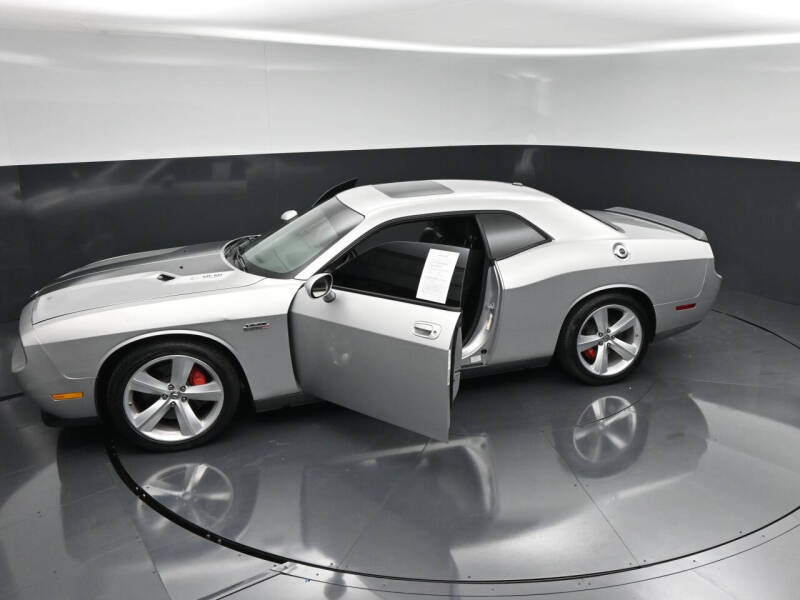 2009 Dodge Challenger SRT8