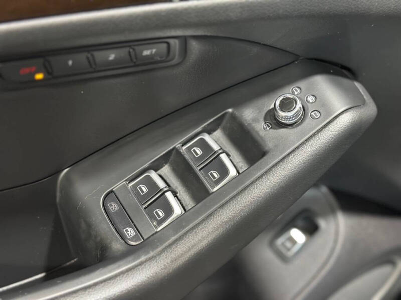 2013 Audi Q5 2.0T quattro Premium Plus