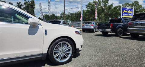 2018 Lincoln MKT Reserve