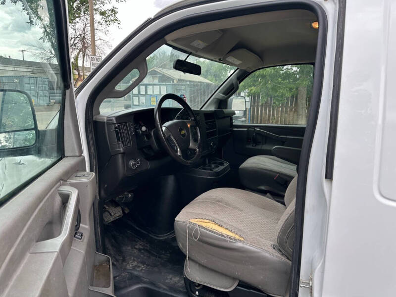 2017 Chevrolet Express 2500