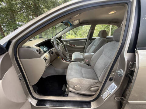 2004 Toyota Corolla LE