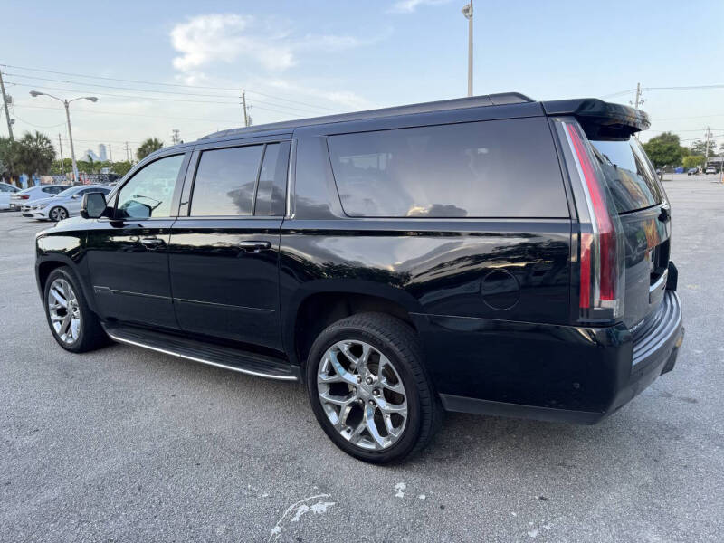 2018 Cadillac Escalade ESV Premium Luxury