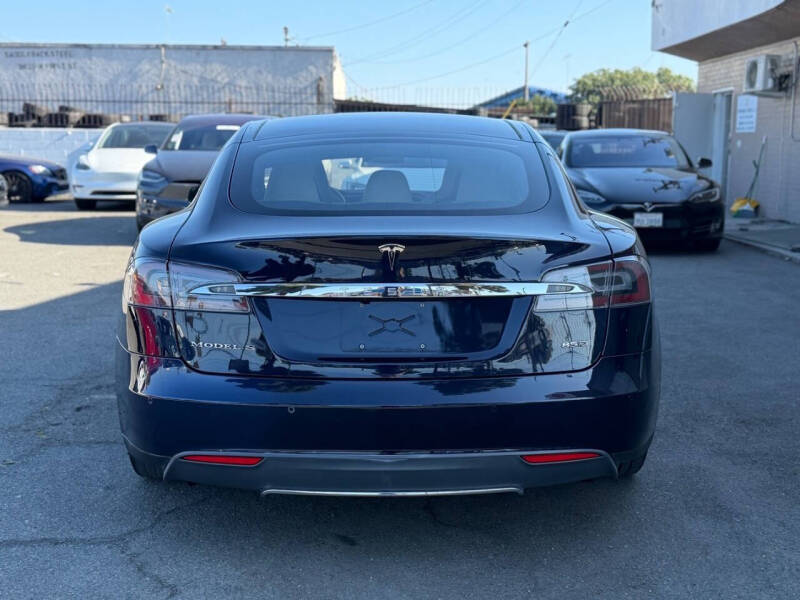2015 Tesla Model S 85D