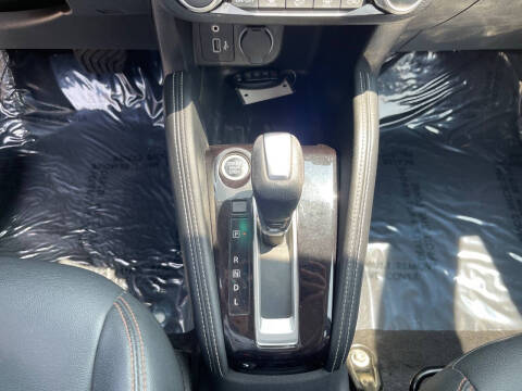 2019 Nissan Kicks SR