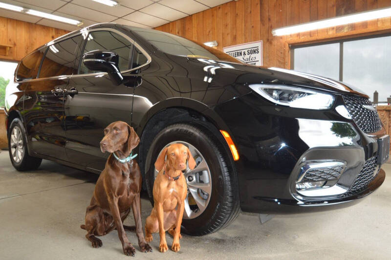 2025 Chrysler Pacifica Select