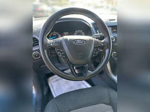 2016 Ford Edge SE