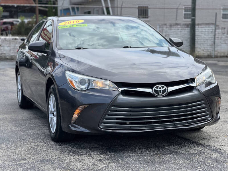 2016 Toyota Camry LE