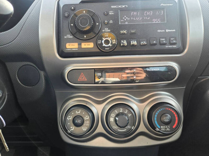 2013 Scion xD