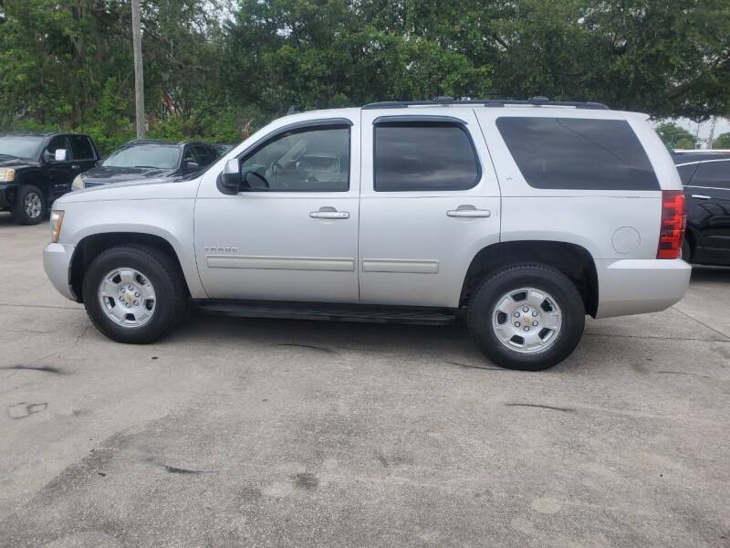 2013 Chevrolet Tahoe for sale at FAMILY AUTO BROKERS in Longwood FL
