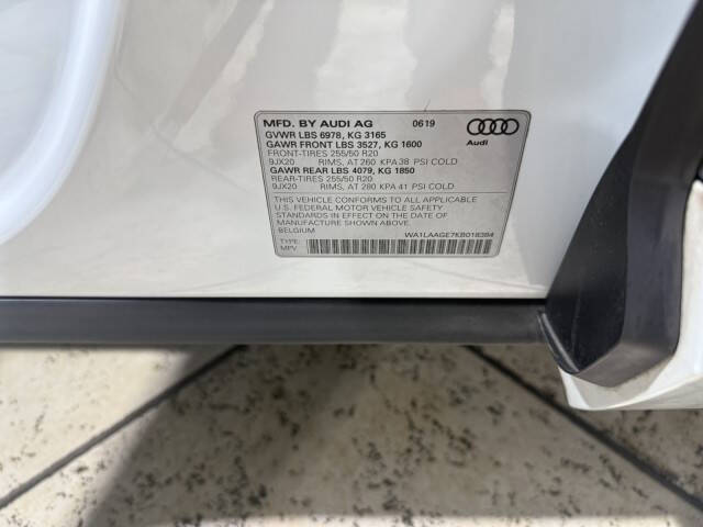 2019 Audi e-tron quattro Premium Plus