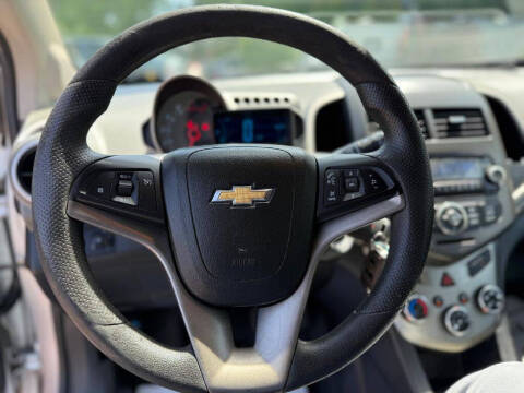 2013 Chevrolet Sonic LT Manual