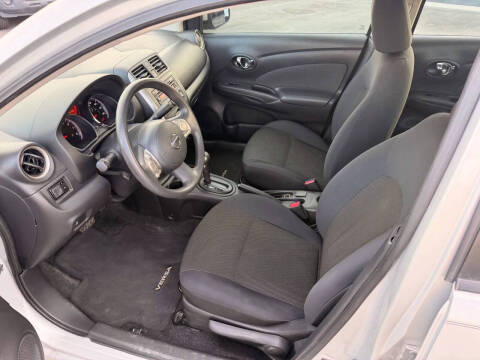 2013 Nissan Versa 1.6 S