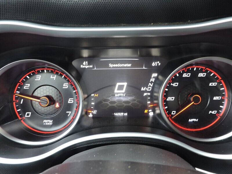 2017 Dodge Charger SXT