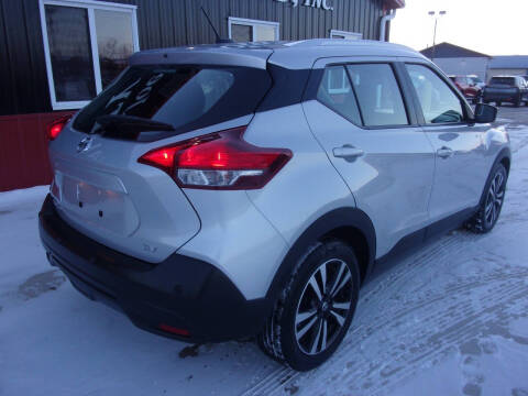 2020 Nissan Kicks SV