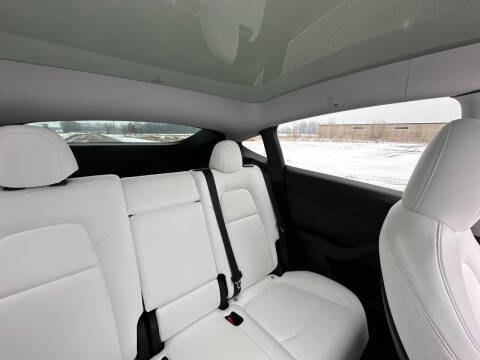 2024 Tesla Model Y Long Range