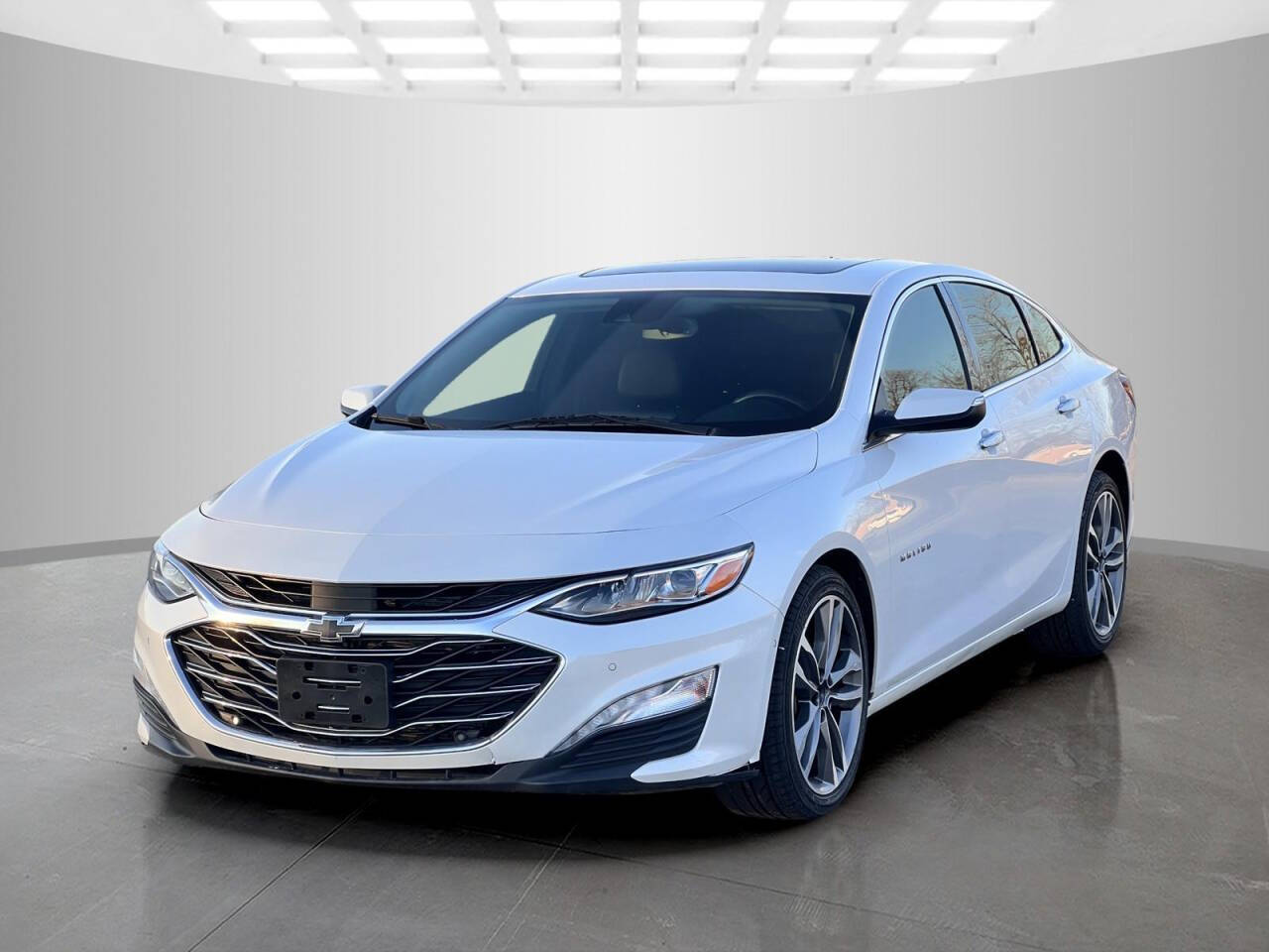 2019 Chevrolet Malibu for sale at Used Cars Toledo in Oregon, OH