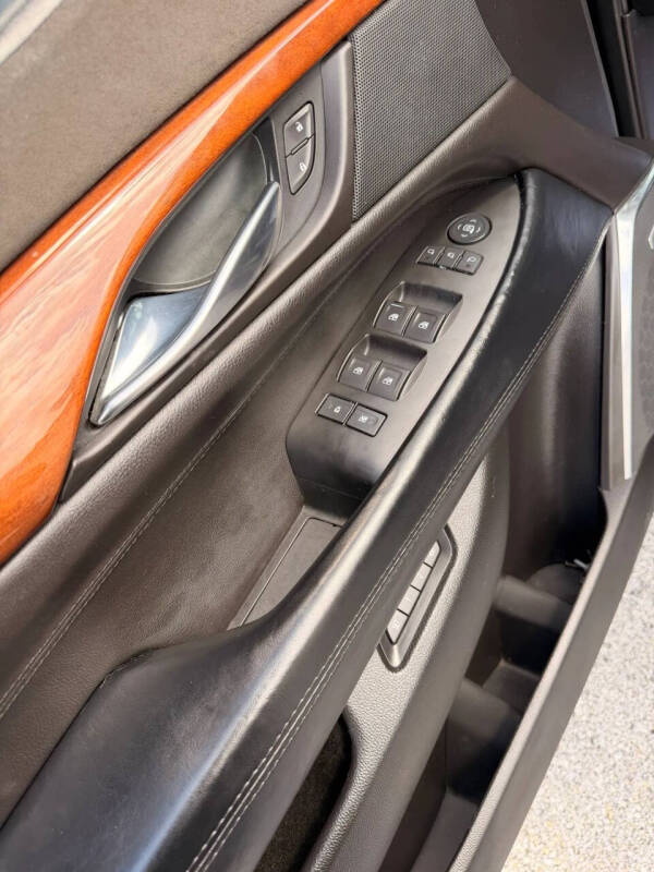 2016 Cadillac Escalade Standard