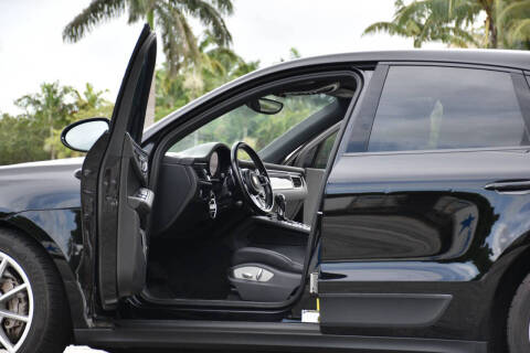 2016 Porsche Macan S