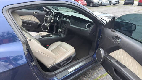 2012 Ford Mustang V6 Premium