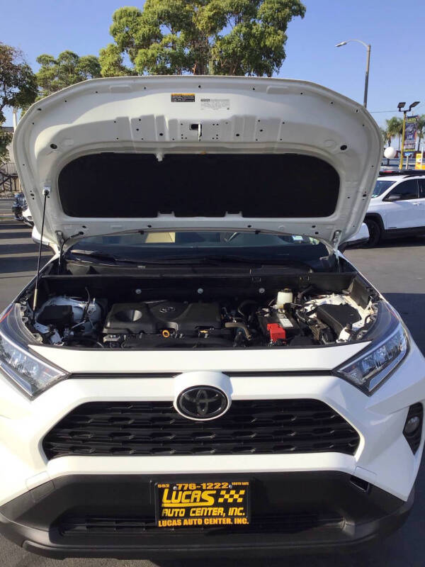 2020 Toyota RAV4 XLE Premium