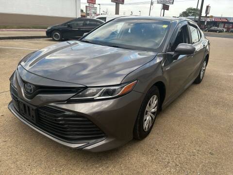 2019 Toyota Camry Hybrid for sale at HOUSTON SKY AUTO SALES in Houston TX