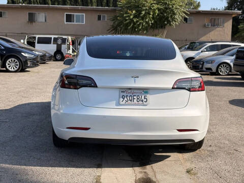 2020 Tesla Model 3 Standard Range Plus