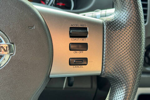 2012 Nissan Pathfinder SV