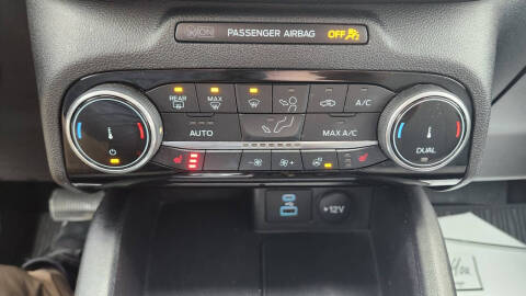 2022 Ford Escape SE