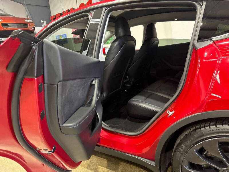 2023 Tesla Model Y Performance