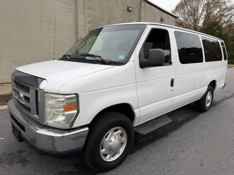 2013 Ford E-Series E-350 SD XLT