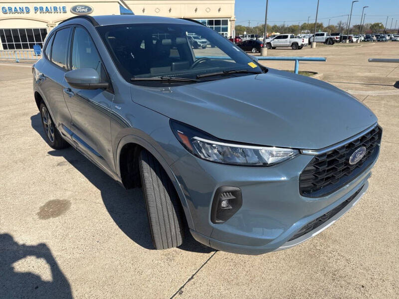 2023 Ford Escape ST-Line Select