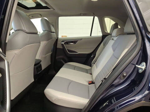 2022 Toyota RAV4 Hybrid XLE Premium