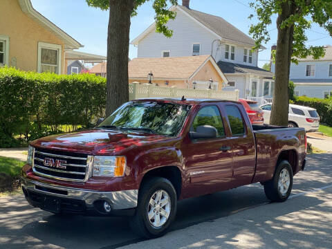 2013 GMC Sierra 1500 for sale at B & A Auto Sales Inc. in Jamaica NY