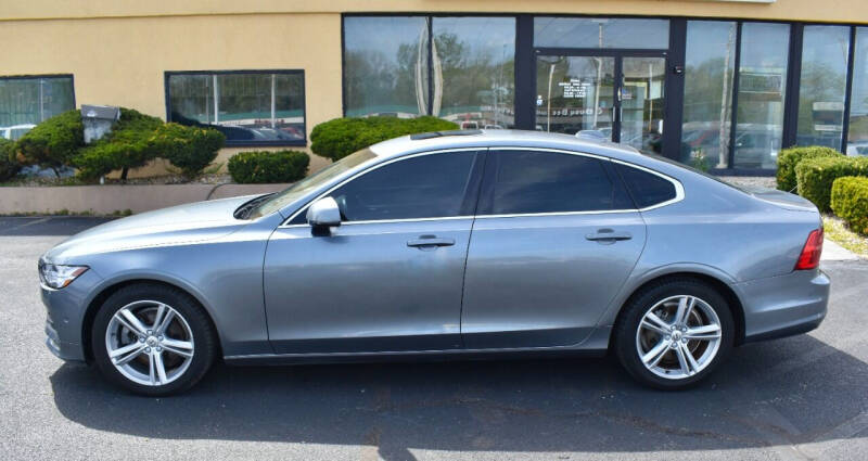 2017 Volvo S90 T5 Momentum