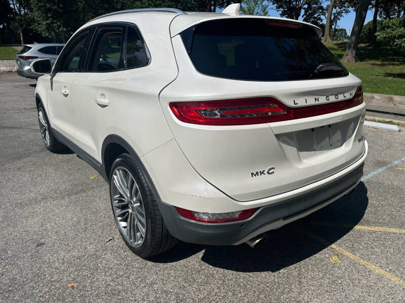 2015 Lincoln MKC Base photo 8