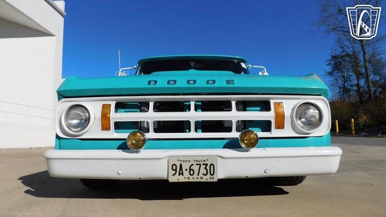 1969 Dodge D200 Pickup
