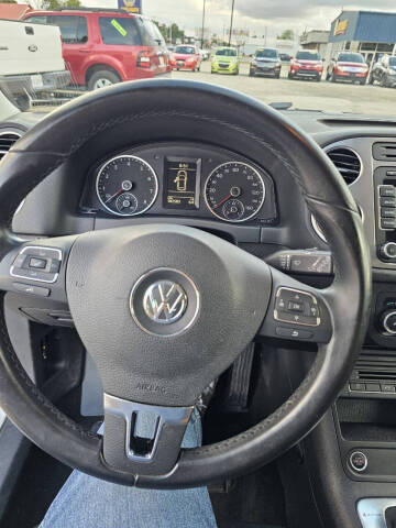 2011 Volkswagen Tiguan SEL 4Motion