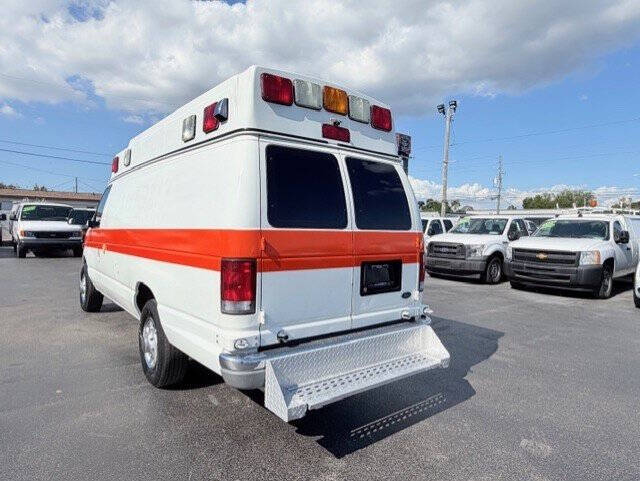 1999 Ford E-Series E-350 SD