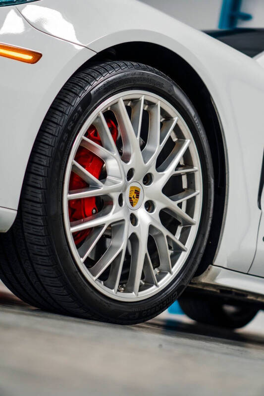 2020 Porsche Panamera GTS