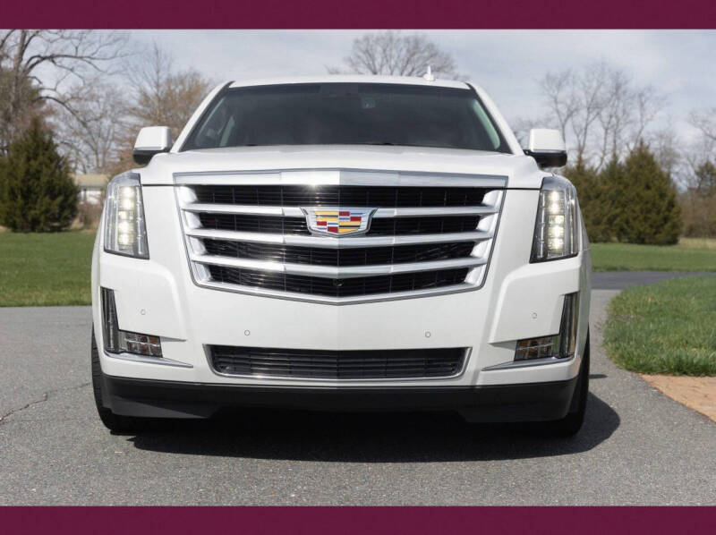 2016 Cadillac Escalade Luxury Collection