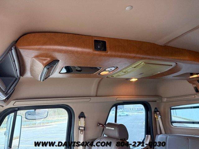 2008 Freightliner M2 106