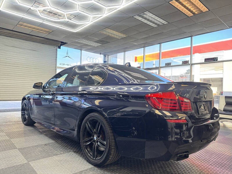 2012 BMW 5 Series 550i