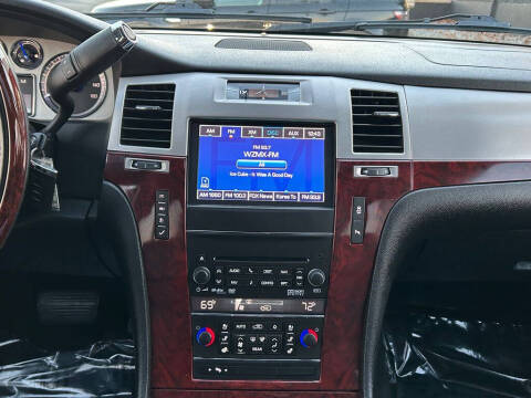 2014 Cadillac Escalade Luxury