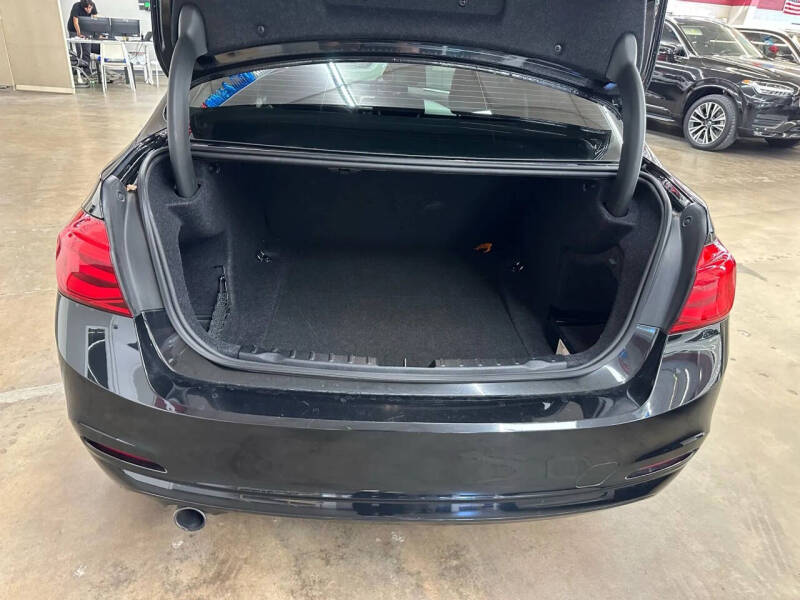 2018 BMW 3 Series 320i xDrive